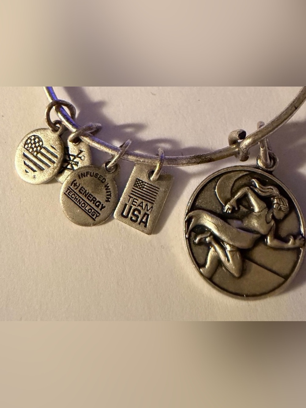 🇺🇸Team USA Silver-Tone Charm Bangle Bracelet